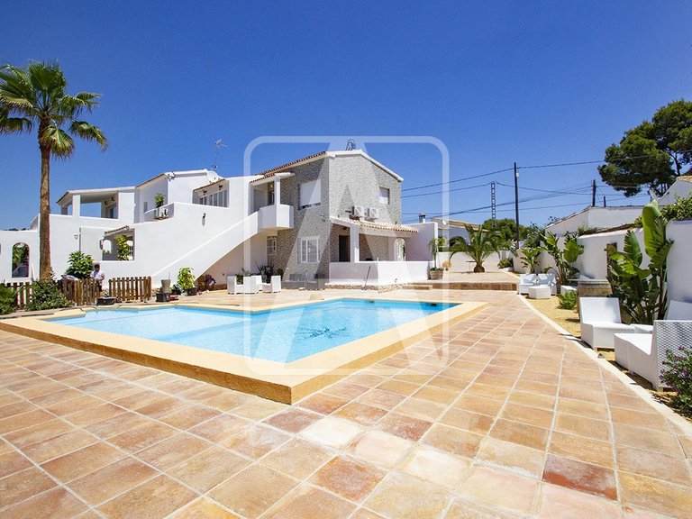 Villa for Sale in Calpe, Alicante 1