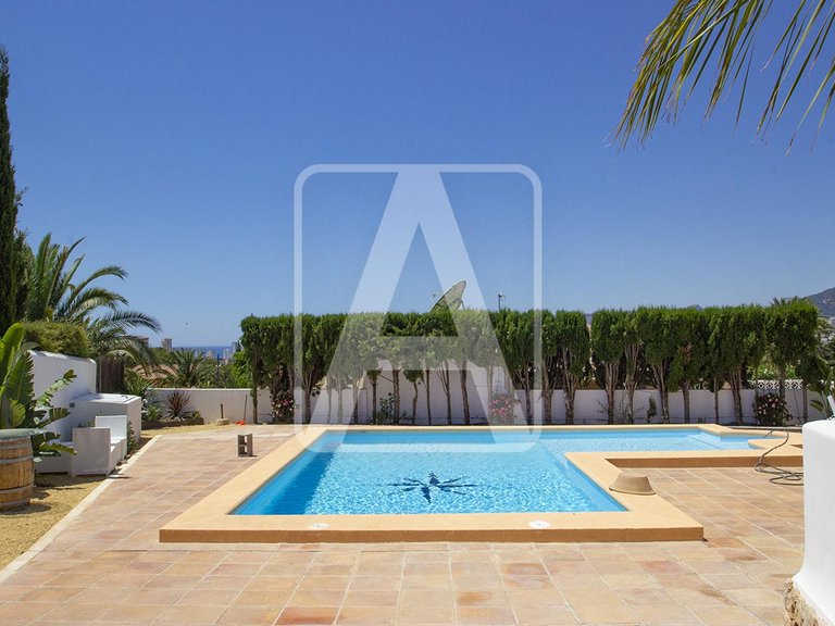 Villa for Sale in Calpe, Alicante 4