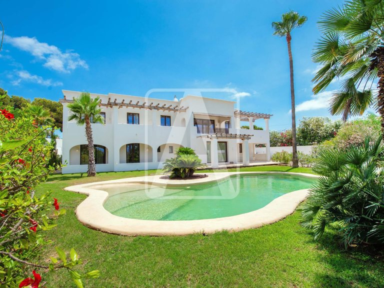 Villa for Sale in Benissa, Alicante 1