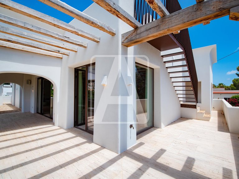 Villa for Sale in Moraira, Alicante 12