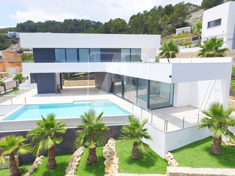 Villa for Sale in Jávea, Alicante 1