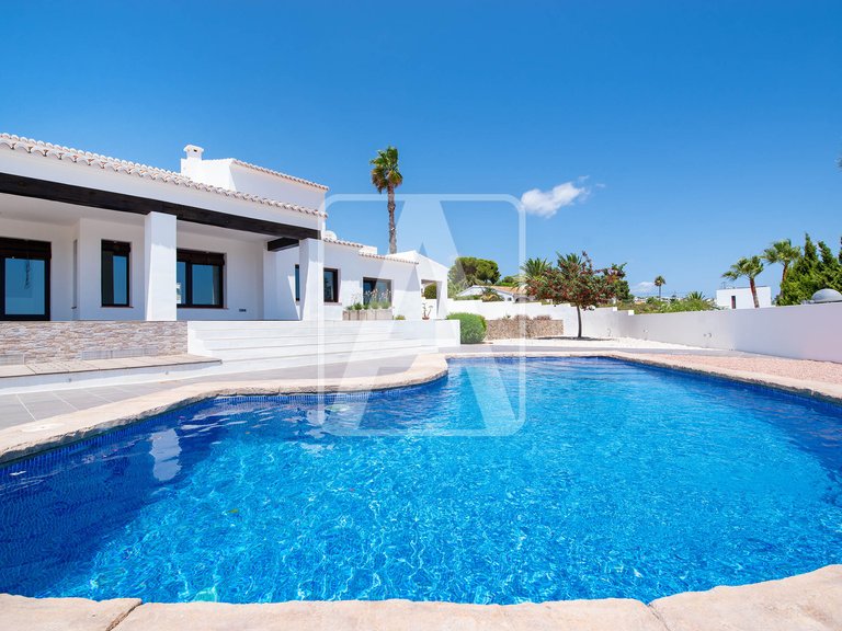 Villa for Sale in Moraira, Alicante 3