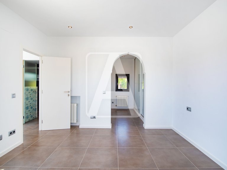 Villa for Sale in Moraira, Alicante 31