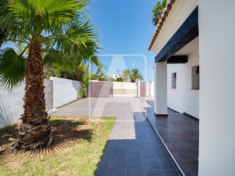 Villa for Sale in Moraira, Alicante 45