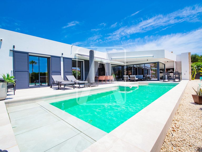 Villa for Sale in Calpe, Alicante 1