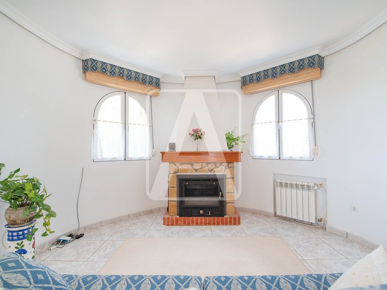 Villa for Sale in Calpe, Alicante 28