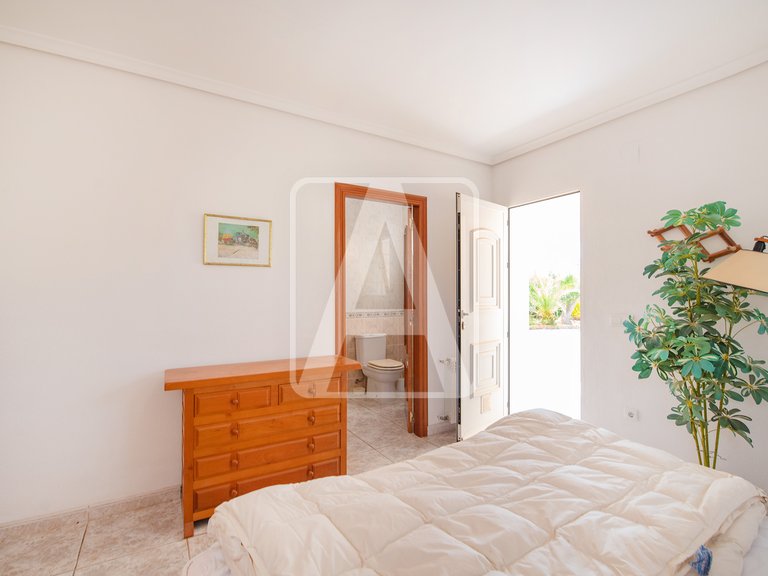 Villa for Sale in Calpe, Alicante 34