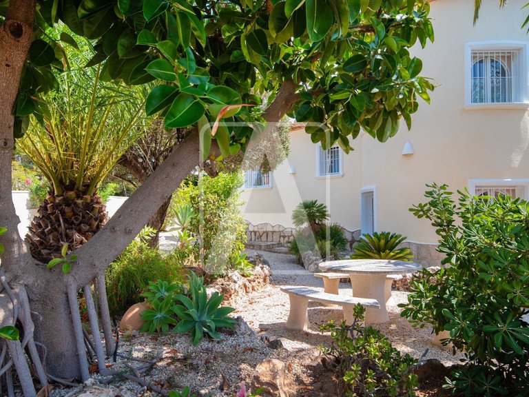 Villa for Sale in Calpe, Alicante 42