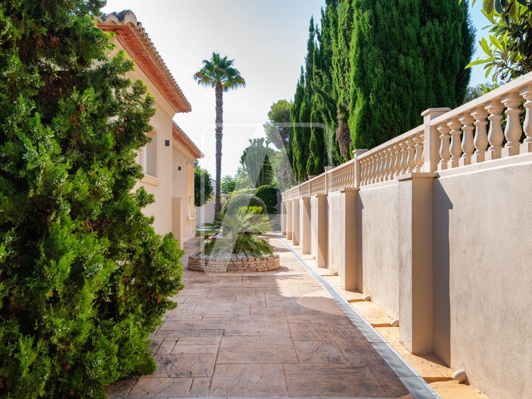 Villa for Sale in Benissa, Alicante 37