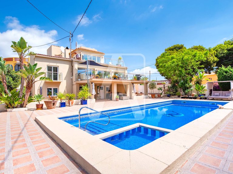 Villa for Sale in Calpe, Alicante 1