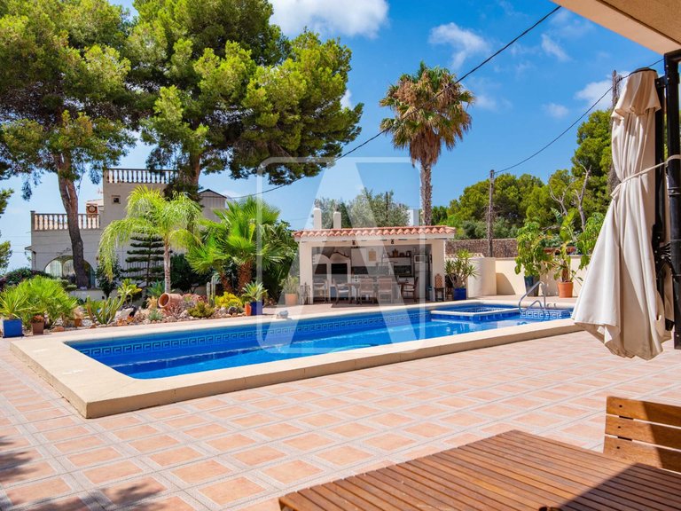 Villa for Sale in Calpe, Alicante 12