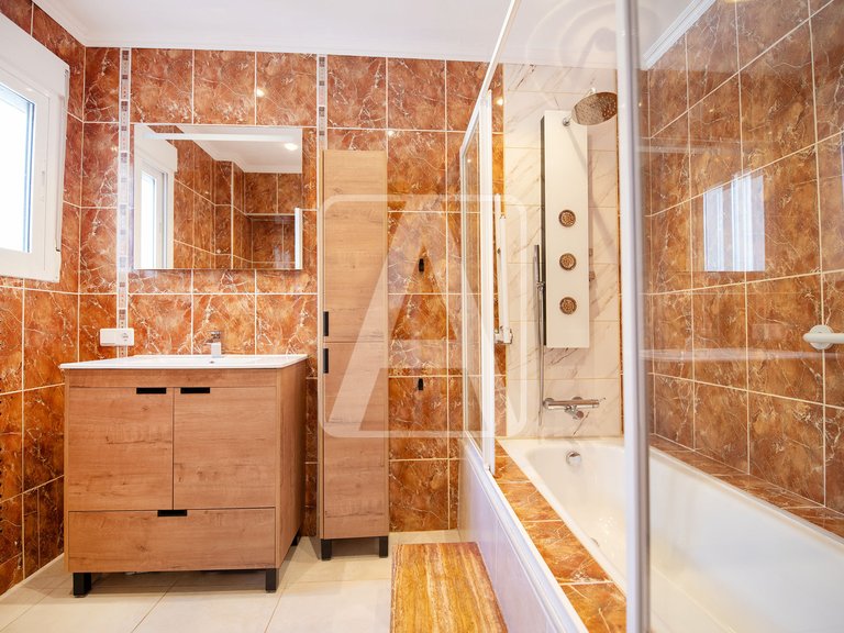 Villa for Sale in Calpe, Alicante 35