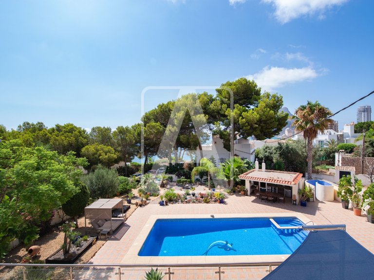 Villa for Sale in Calpe, Alicante 37