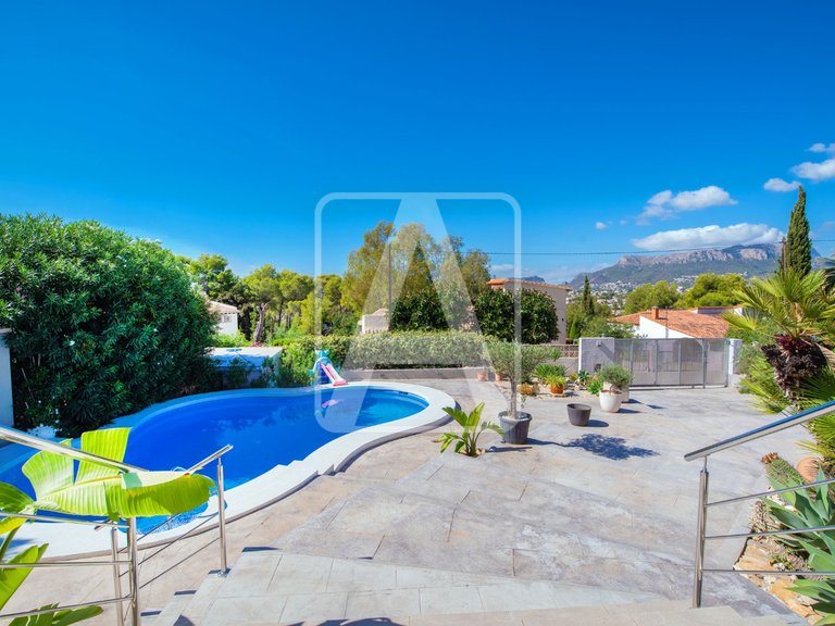 Villa for Sale in Calpe, Alicante 3
