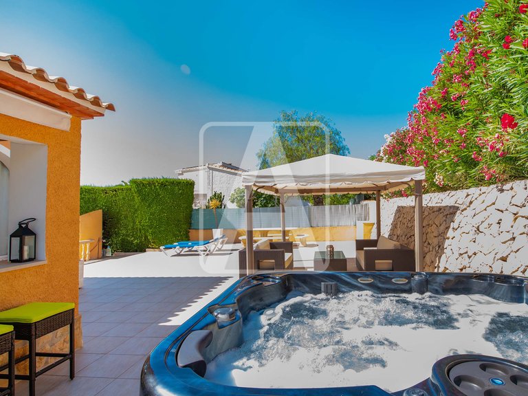 Villa for Sale in Calpe, Alicante 25