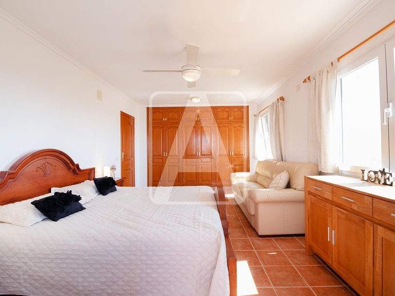 Villa for Sale in Calpe, Alicante 28