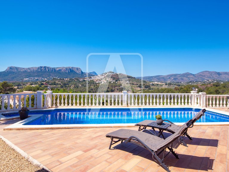 Villa for Sale in Calpe, Alicante 2