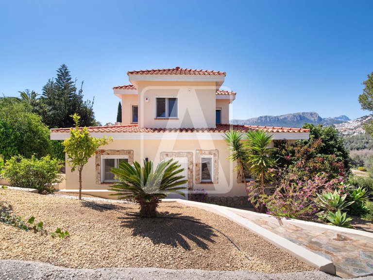 Villa for Sale in Calpe, Alicante 9