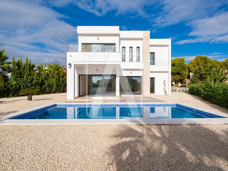 Villa for Sale in Benissa, Alicante 1
