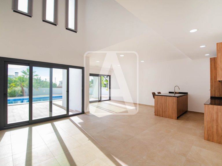 Villa for Sale in Benissa, Alicante 11