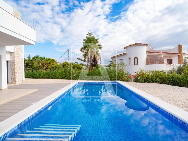 Villa for Sale in Benissa, Alicante 37
