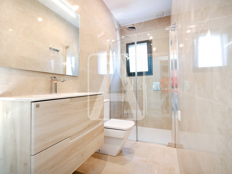 Villa for Sale in Calpe, Alicante 16