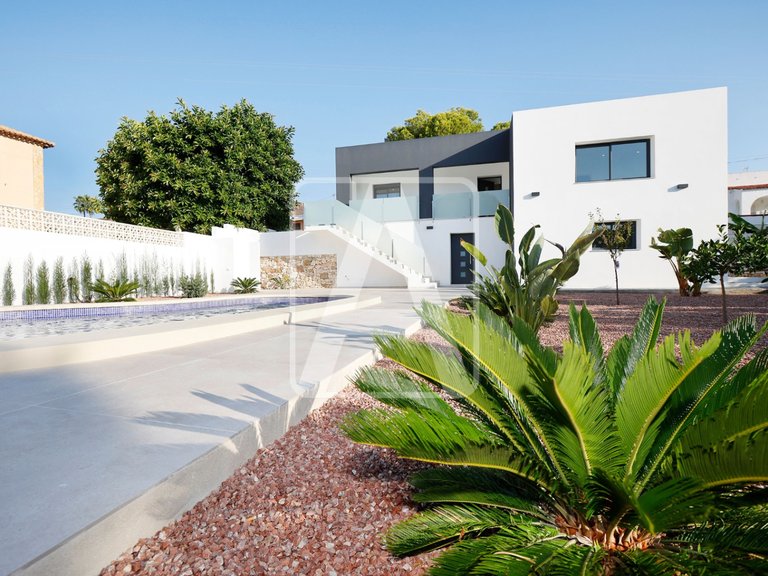 Villa for Sale in Calpe, Alicante 29