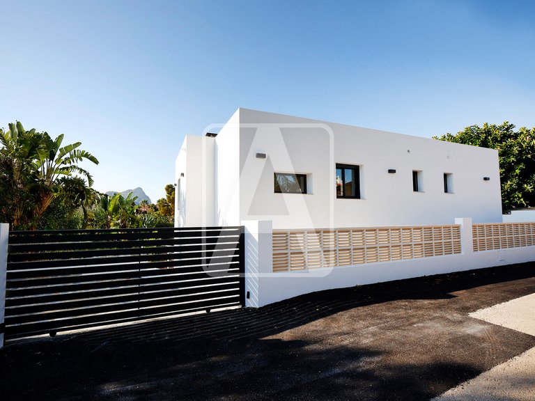 Villa for Sale in Calpe, Alicante 35