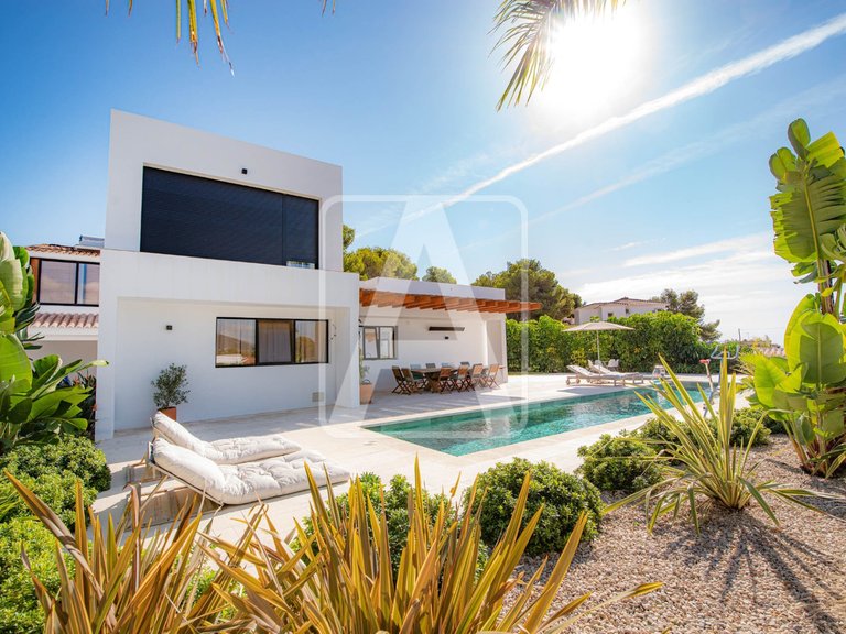 Villa for Sale in Benissa, Alicante 1