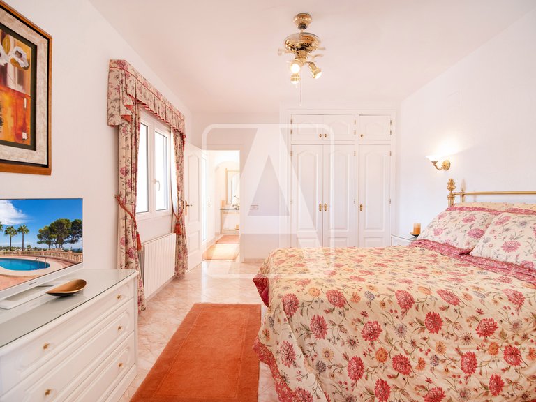 Villa for Sale in Benissa, Alicante 46