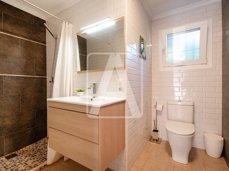 Villa for Sale in Calpe, Alicante 28