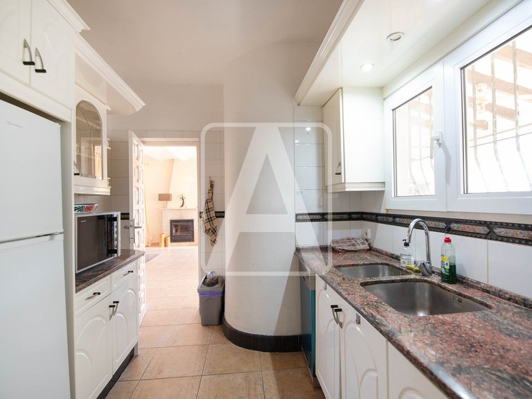 Villa for Sale in Moraira, Alicante 41