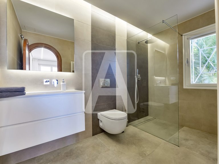 Villa for Sale in Altea, Alicante 28