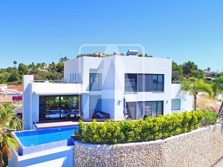 Villa for Sale in Calpe, Alicante 1