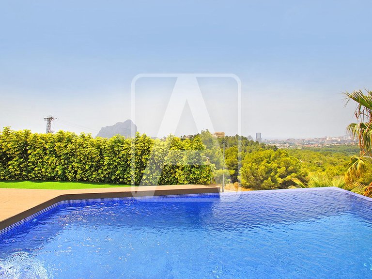 Villa for Sale in Calpe, Alicante 10