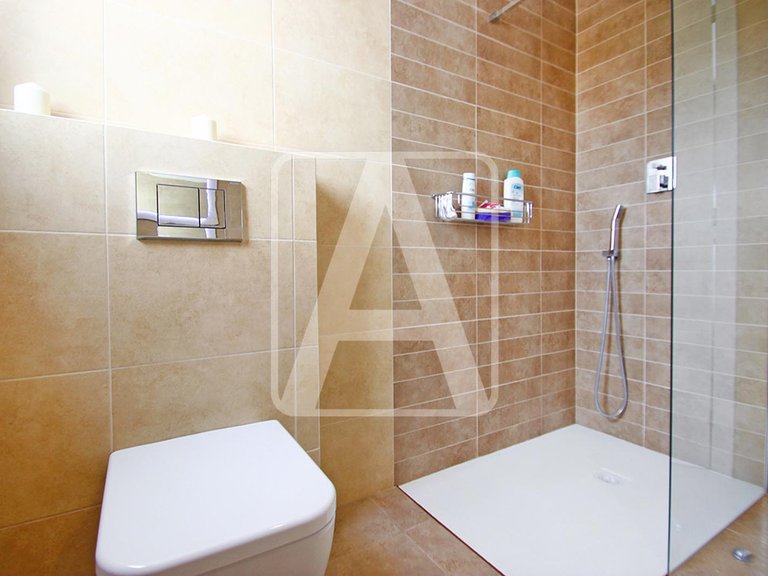 Villa for Sale in Calpe, Alicante 28