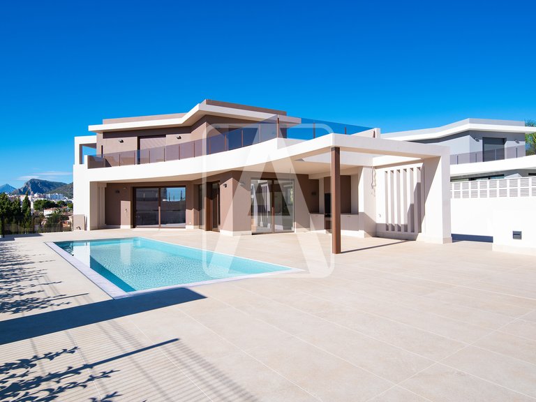 Villa for Sale in Calpe, Alicante 1