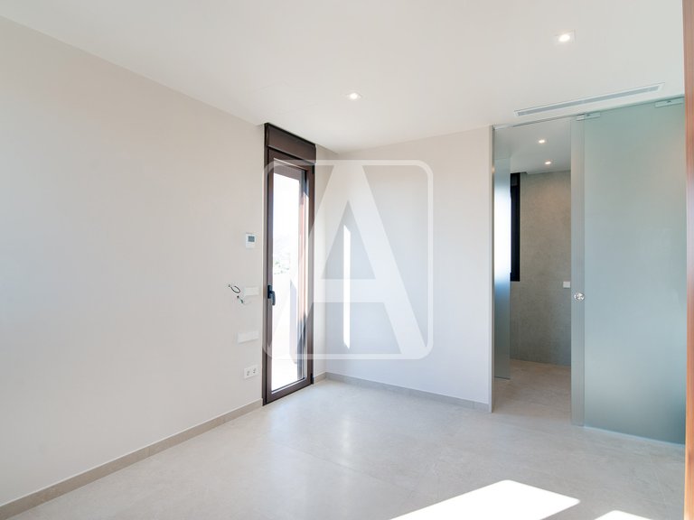 Villa for Sale in Calpe, Alicante 12