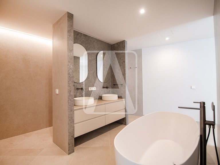 Villa for Sale in Calpe, Alicante 28