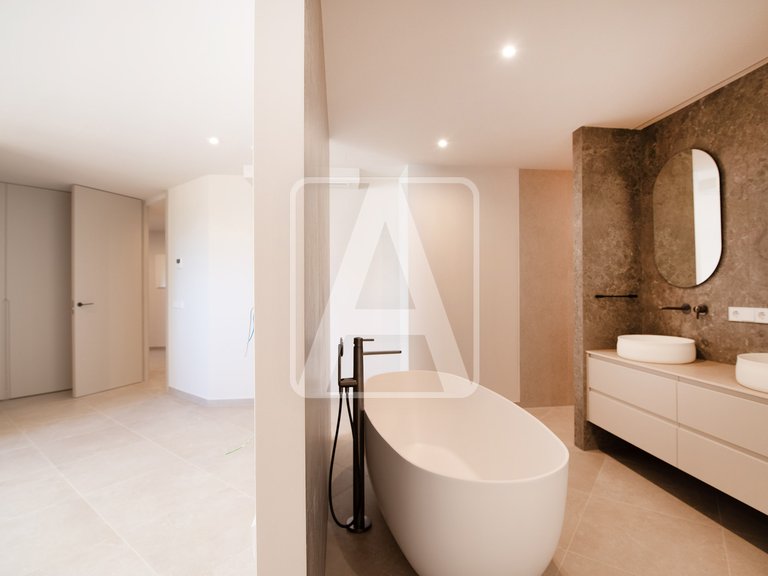 Villa for Sale in Calpe, Alicante 29