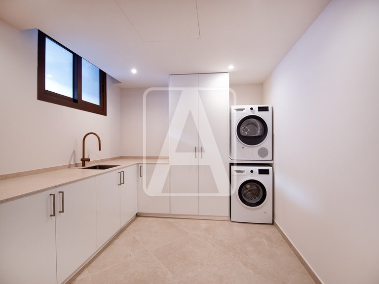 Villa for Sale in Calpe, Alicante 32