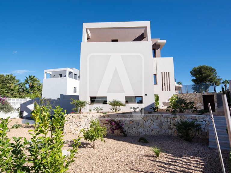 Villa for Sale in Calpe, Alicante 34
