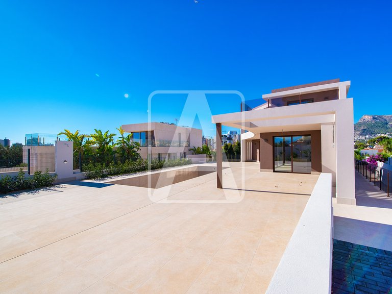 Villa for Sale in Calpe, Alicante 37