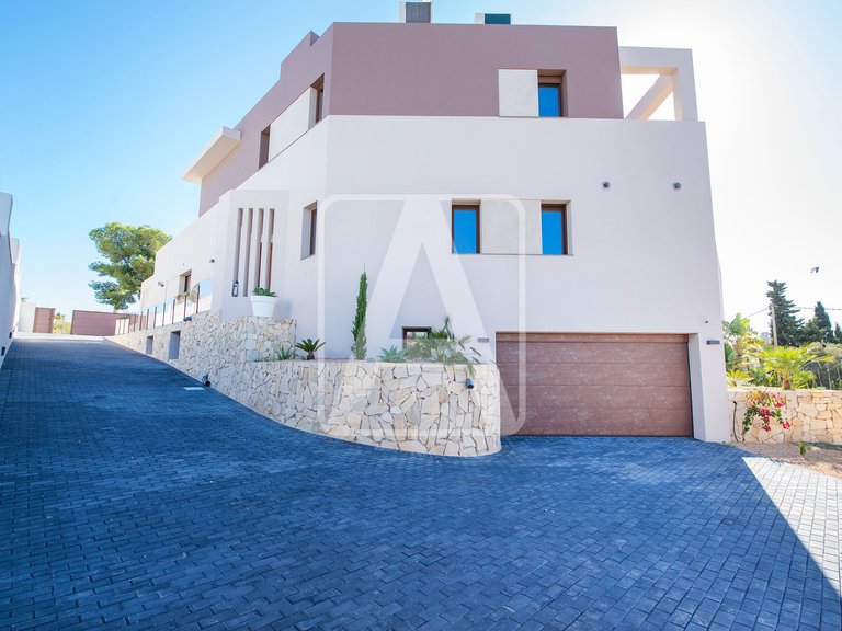 Villa for Sale in Calpe, Alicante 38