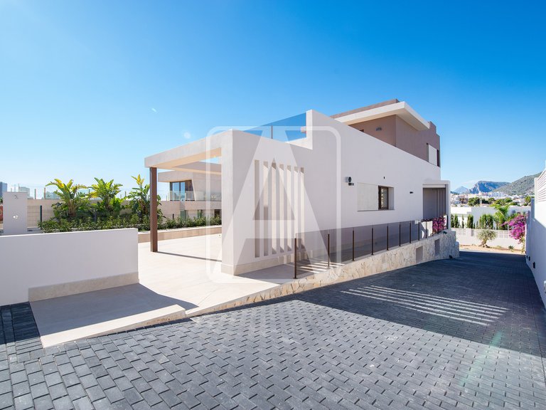 Villa for Sale in Calpe, Alicante 39