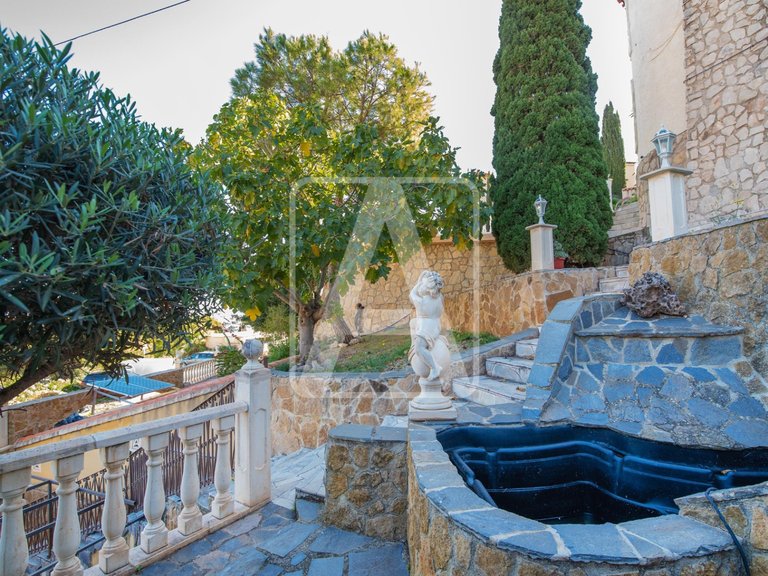 Villa for Sale in Calpe, Alicante 30