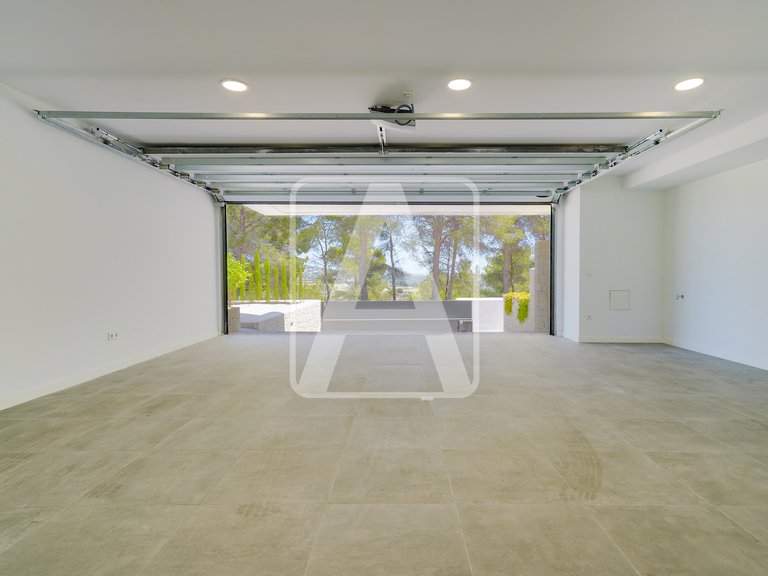 Villa for Sale in Moraira, Alicante 32