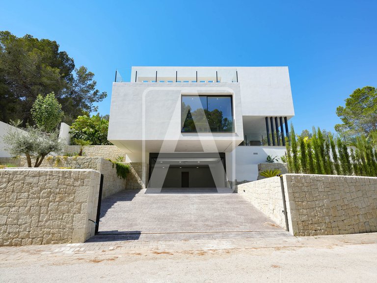 Villa for Sale in Moraira, Alicante 8