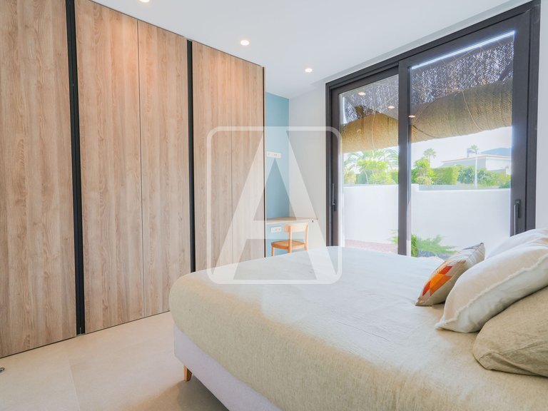 Villa for Sale in Moraira, Alicante 23