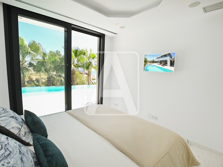 Villa for Sale in Calpe, Alicante 40